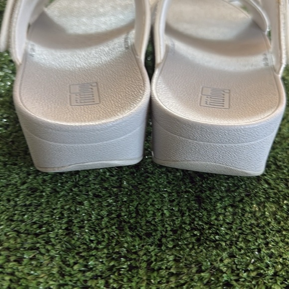 FitFlop Women's Mina Ombre Silver Glitter Slip on Slide Sandal, Adjustable Strap - Picture 4 of 12